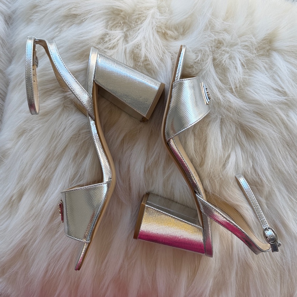 GUESS Metallic Silver Heels size 10 NWOT - Picture 3 of 6